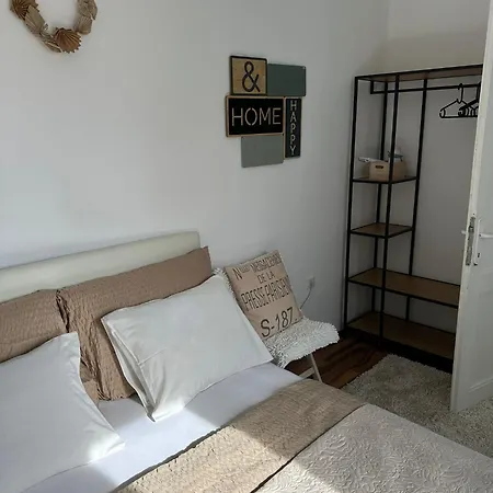 Lucky Star In Center Spalato