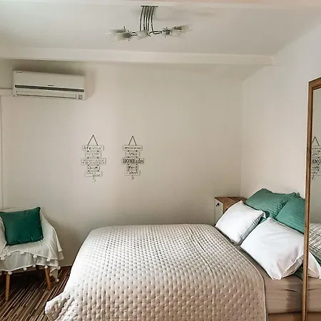 Lucky Star In Center *