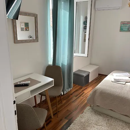 Lucky Star In Center Apartment *